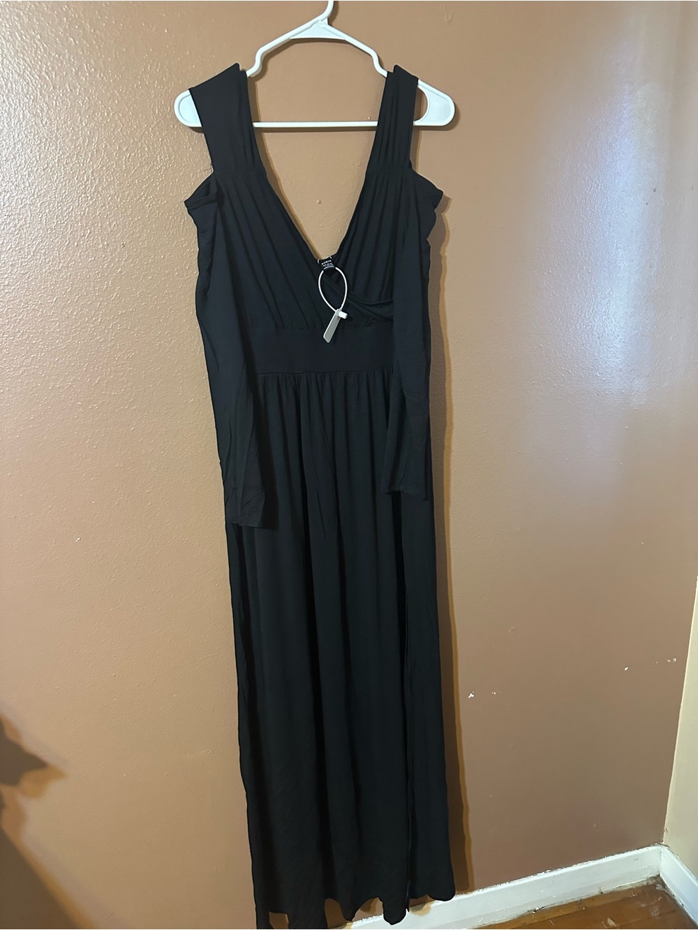 SHEIN Black Sleeveless Maxi Dress with Silver Ring Detail